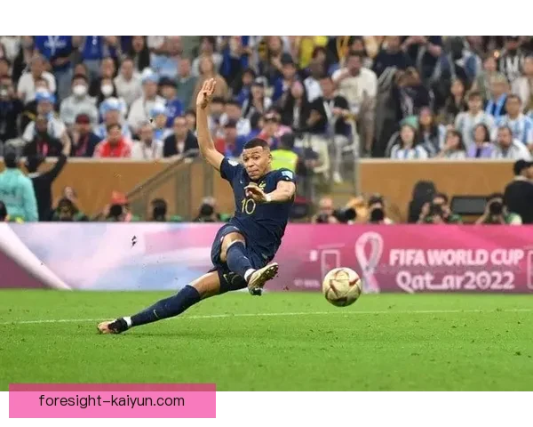 哈里·凯恩世界杯点球失误后状态回暖表现稳健